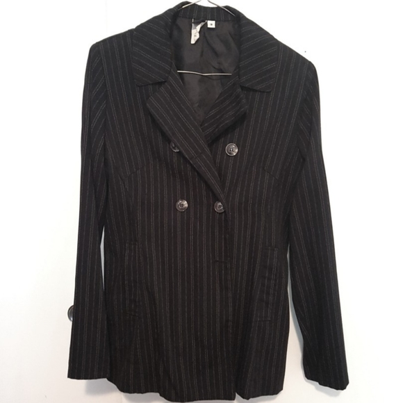 Vintage black pinstriped blazer - Picture 2 of 3